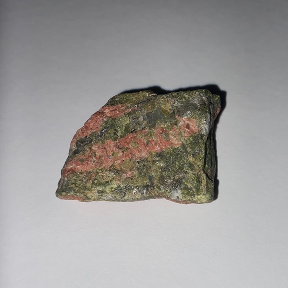 RAW UNAKITE - Picture 1 of 1